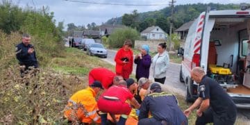 Зниклого чоловіка знайшли на Кременеччині у важкому стані