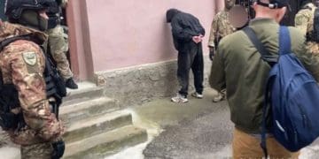 Поліцейські Тернопільщини повідомили про підозру кримінальному авторитету та двом його спільникам