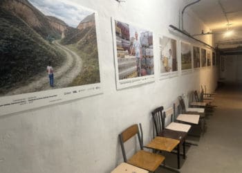 Укриття для учнів у Старому Вишнівці перетворили на пізнавальну фотовиставку