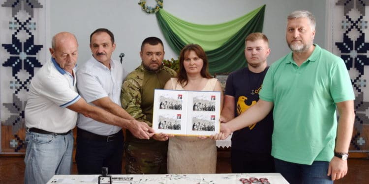 У Шумську погасили марку «Сім’я Бандери»