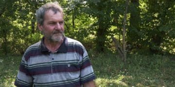 Має квартиру в місті, але живе на хуторі: історія Романа Бачука з Тернопільщини