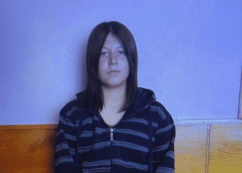 Поліція Тернополя розшукує 15-річну дівчину з тату “Менти нам не кенти”