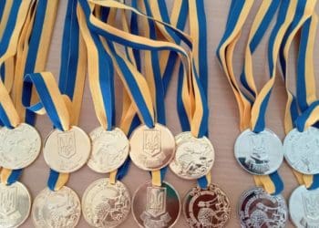 В Україні хочуть скасувати “золоті” та “срібні” медалі у школах: що відомо