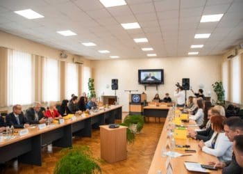 Перший міжнародний фінансовий форум