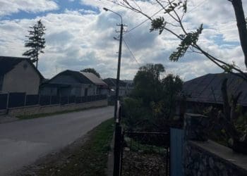 Очевидці розповіли про ворожий обстріл промислового об’єкту на Тернопільщини