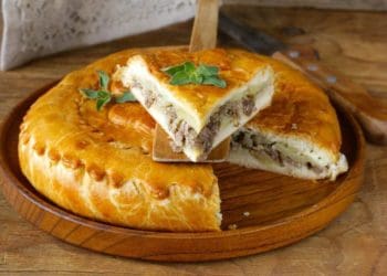 м'ясний пиріг