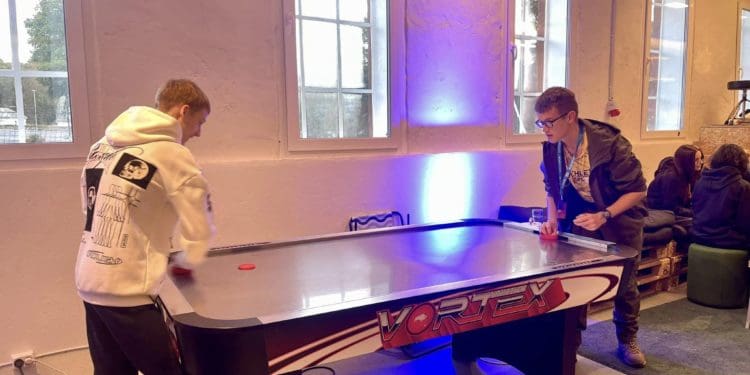 Молодь Копичинців вирушила до Норвегії з культурним обміном