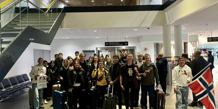 Молодь Копичинців вирушила до Норвегії з культурним обміном