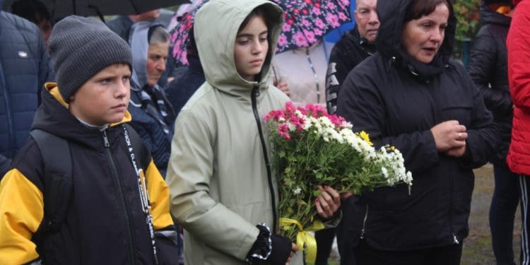 “Щоб ми жили”: на Тернопільщині вшанували загиблих захисників