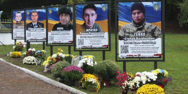 “Щоб ми жили”: на Тернопільщині вшанували загиблих захисників