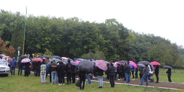 “Щоб ми жили”: на Тернопільщині вшанували загиблих захисників