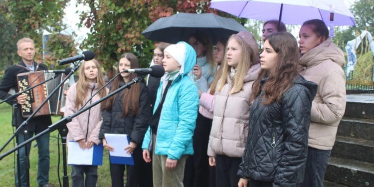 “Щоб ми жили”: на Тернопільщині вшанували загиблих захисників