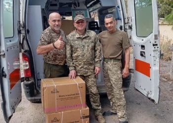 Тернопільські газовики передали медикаменти захисникам на фронт