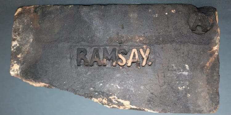 Унікальна виставка старовинної цегли відкрилася у Кременці