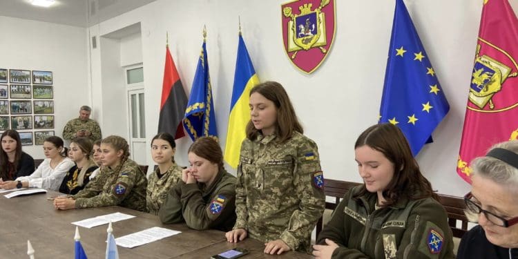 У військовому коледжі Тернополя відбувся патріотичний мовний марафон