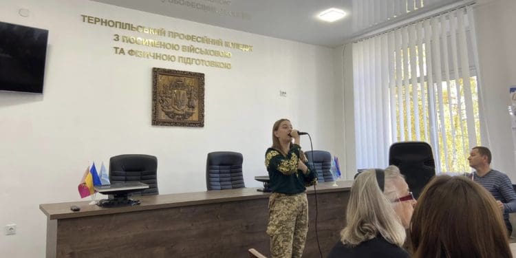 У військовому коледжі Тернополя відбувся патріотичний мовний марафон