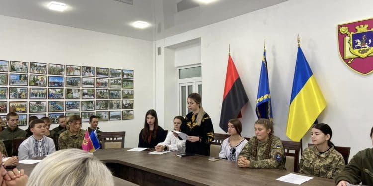 У військовому коледжі Тернополя відбувся патріотичний мовний марафон