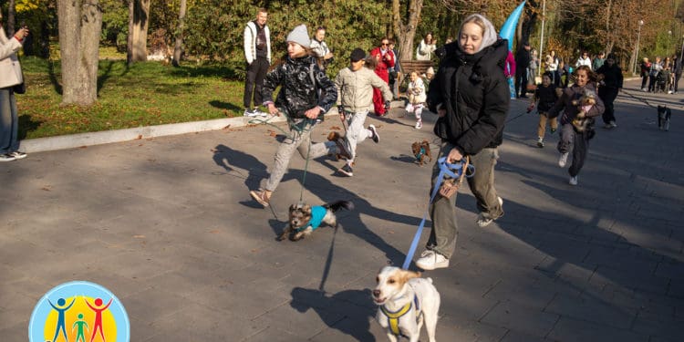 У Тернополі відбувся перший забіг “ВусоЛапоХвіст” з домашніми улюбленцями