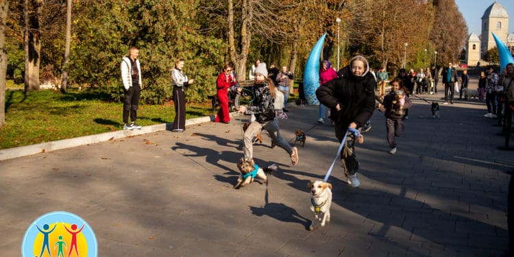 У Тернополі відбувся перший забіг “ВусоЛапоХвіст” з домашніми улюбленцями
