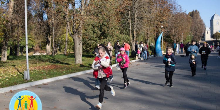 У Тернополі відбувся перший забіг “ВусоЛапоХвіст” з домашніми улюбленцями