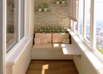 5 переваг заскленого балкона