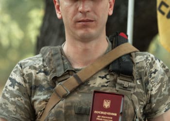 Захисника з Тернопільщини “Електроніка” нагородив особисто Сирський