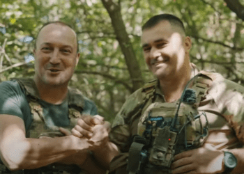 MaxxPro, бойова робота єгерів і… песик “Біляшик”