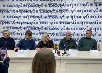 У Тернопільському прес-клубі – пресконференція, щодо приміщення мистецького коледжу (Наживо)