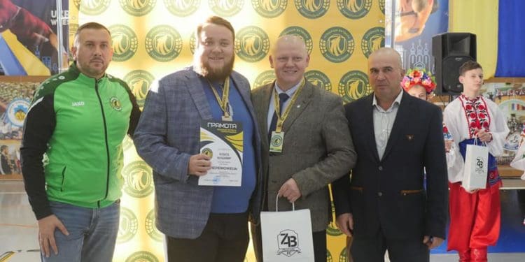 Історичний тріумф збаразького футболу: дві команди стали чемпіонами області