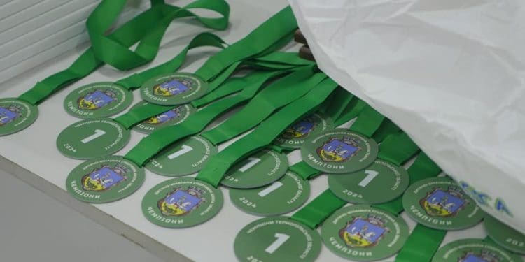 Історичний тріумф збаразького футболу: дві команди стали чемпіонами області