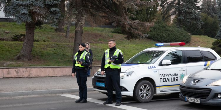 Тернополяни вшанували полеглих Героїв у 1000-й день повномасштабної війни