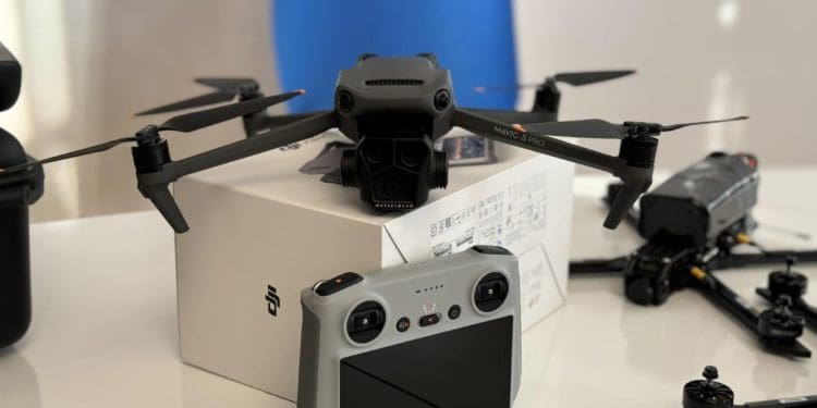 Тернопільська обласна рада та ОВА передали дрони захисникам на фронт