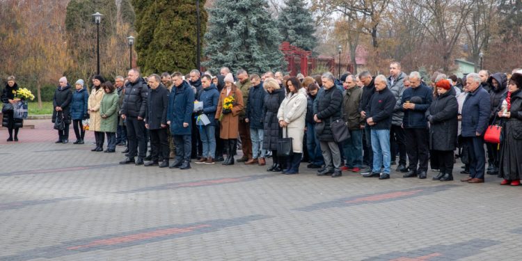 Тернополяни вшанували полеглих Героїв у 1000-й день повномасштабної війни