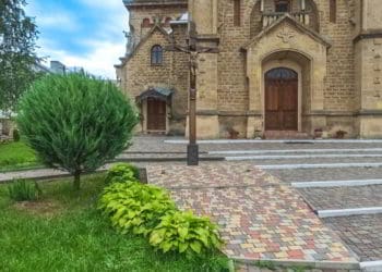 Тернопільщина туристична: церква в Товстому датується 1700 роком