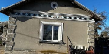 У Малашівцях під Тернополем чоловік намагався спалити будинок і матір у ньому