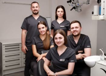 Хто що лікує в стоматології
