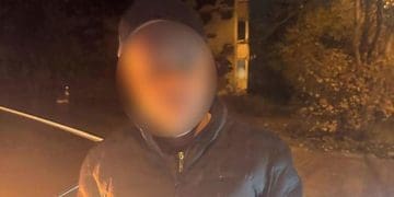 В Тернополі чоловік з вікна таксі стріляв у повітря і погрожував перехожим