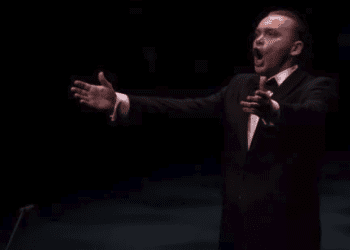 Тернополянин Владислав Тлущ увійшов до фіналу міжнародного конкурсу оперних співаків