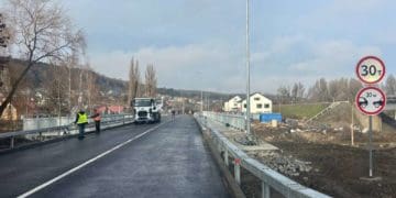 Відкрили для транспорту реконструйований міст в Теребовлі траси М-19