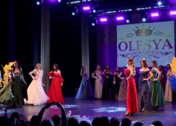 Діана Зброжик здобула головну корону в конкурсі “Міс Галицька краса” у Тернополі