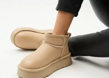 Такі різні уггі в магазині Sandalini