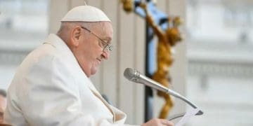 Папа Римський помолився не лише за українців, але й за росіян