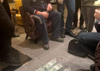 СБУ затримала адвоката з партії Кличка, який вимагав $1 млн за вирішення земельного питання