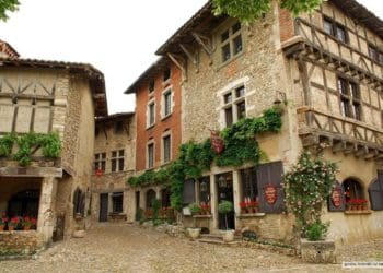 7 мальовничих середньовічних міст Європи, про які мало хто знає