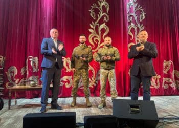 Газовики Тернополя відзначили волонтерів і передали дрони для 44 окремої артбригади імені гетьмана Данила Апостола