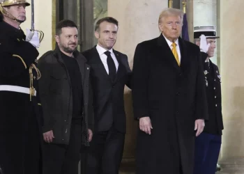 Зеленський розповів про зустріч з Макроном і Трампом