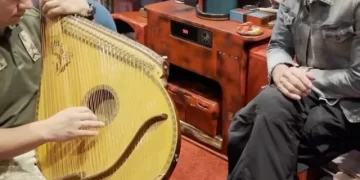 Стінг заспівав «Shape of my heart» разом з бандуристом Столяром