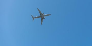 Побачити цей літак у небі боїться багато людей, бо він може бути сигналом катастрофи