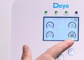 Тернопільське ОСББ встановило сонячну електростанцію для забезпечення резервного живлення