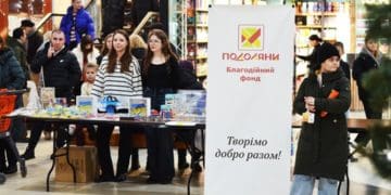 В “Подолянах” на благодійному заході зібрали 65 тисяч гривень для купівлі “Лелека-100” тернопільським артилеристам